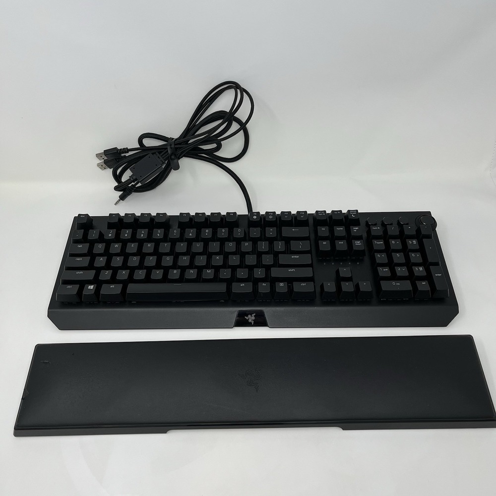 Razer BlackWidow Elite Mechanical Gaming Keyboard RZ03-0262 Wired Black w/ Wrist